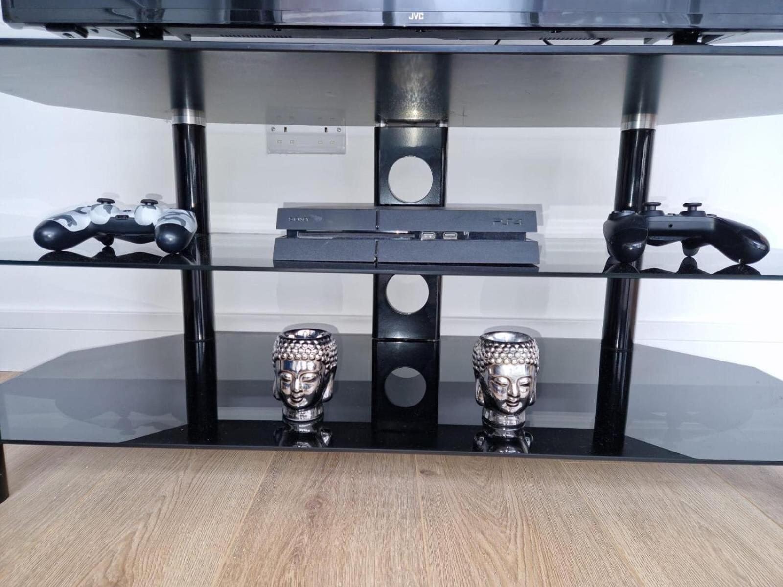 Town Centre - Near Airport & Train Station * Luton (Bedfordshire)